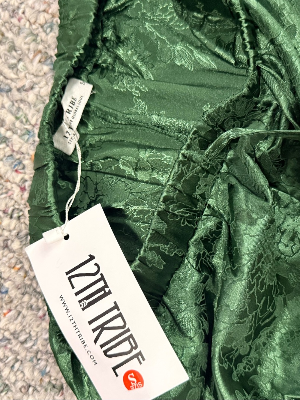 12th tribe green satin kimono & shorts set - Picture 6 of 6